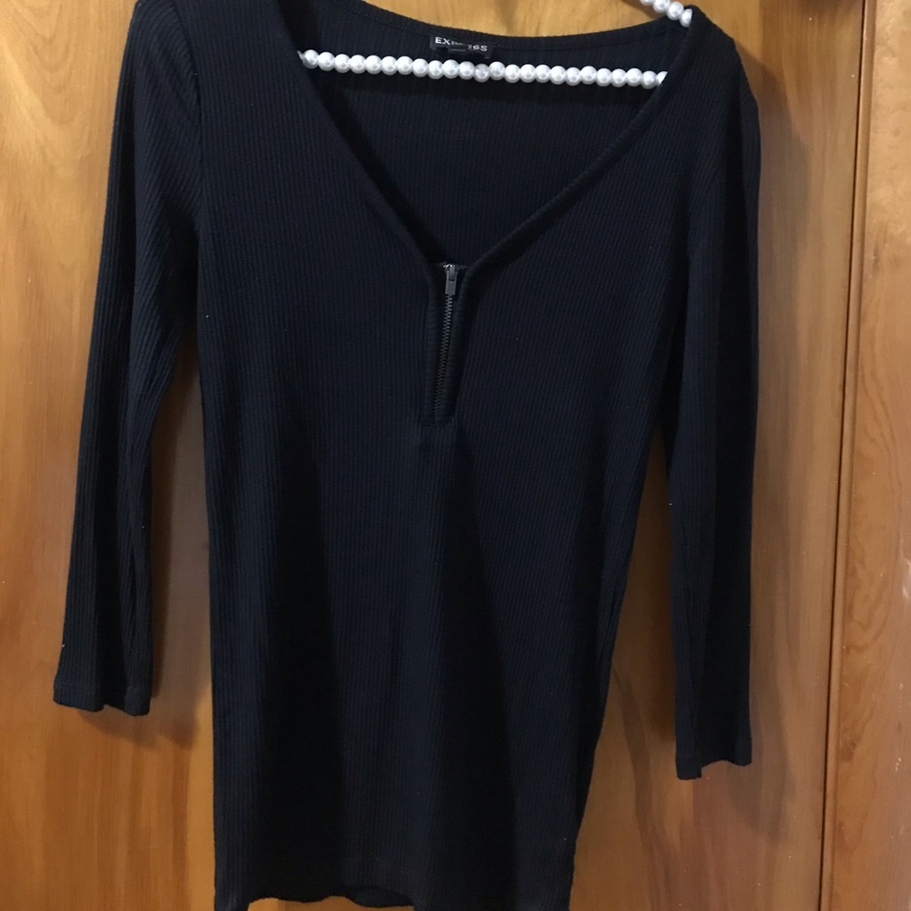 Express Top, Size S, Color black.